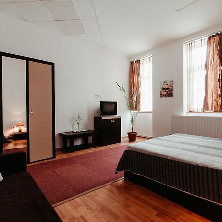 Hotel Casa Preturii Tîrgu Lăpuş Exteriér fotografie