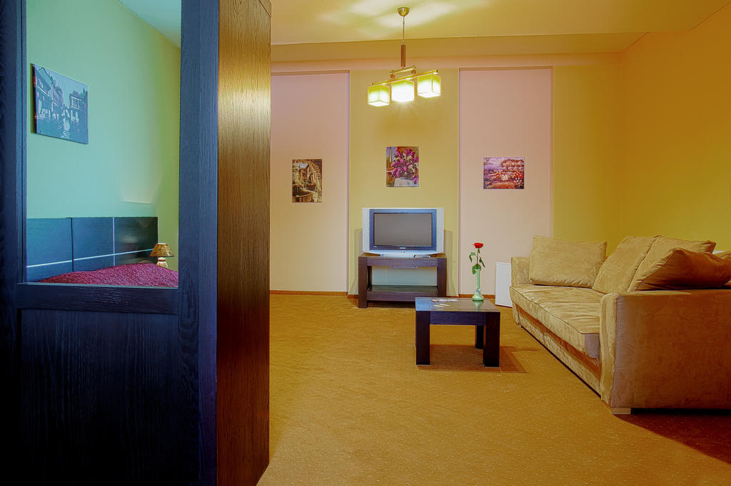 Hotel Casa Preturii Tîrgu Lăpuş Pokoj fotografie