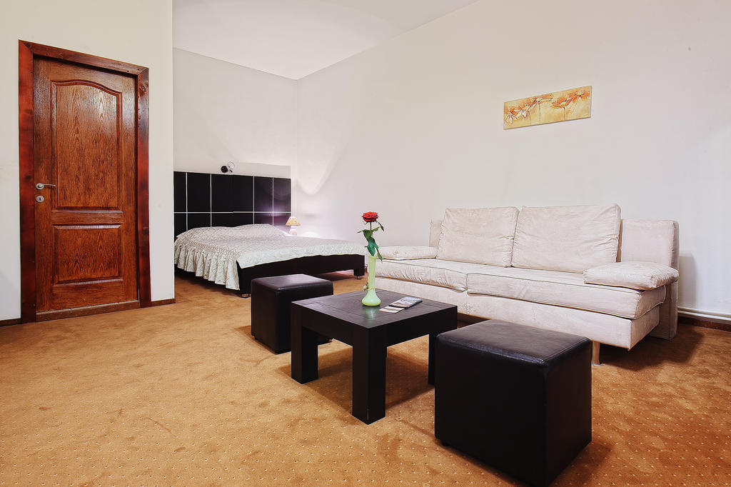 Hotel Casa Preturii Tîrgu Lăpuş Pokoj fotografie